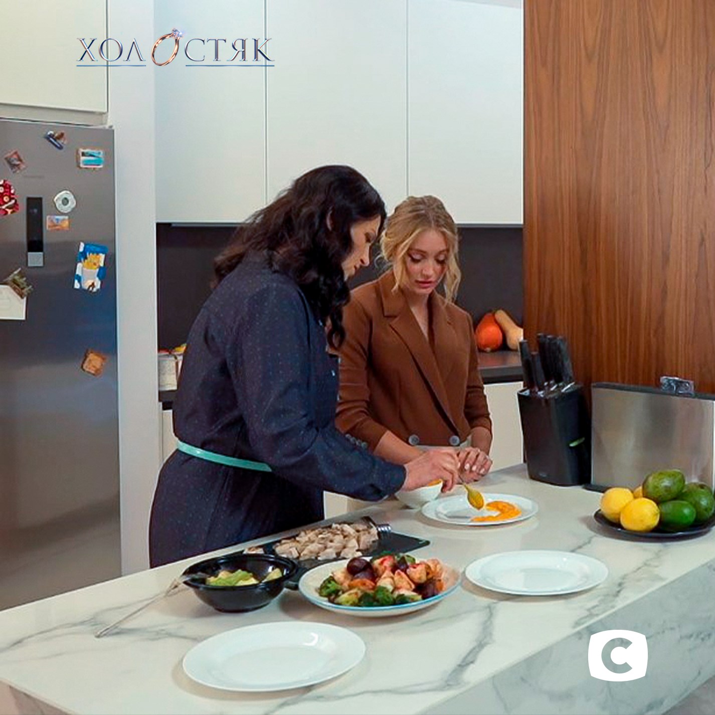 Беседа с родителями и прощание со слезами: кто покинул "Холостяк-11" в двух шагах от финала (видео)