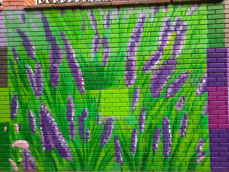 В Киеве открыли самый длинный мурал в Украине: невероятные фото