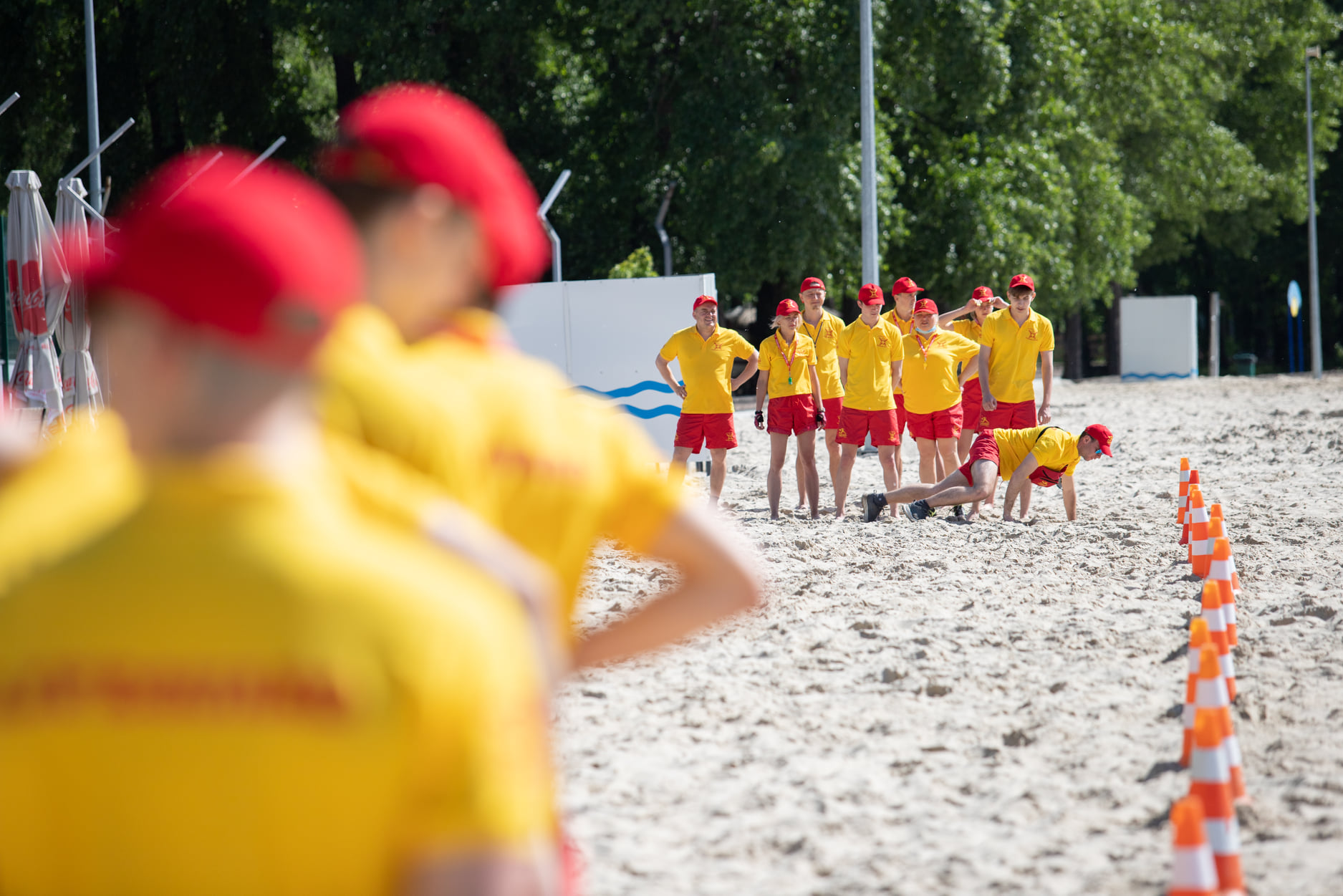 Вот так выглядят лайфгарды в Киеве: круче, чем спасатели Малибу!