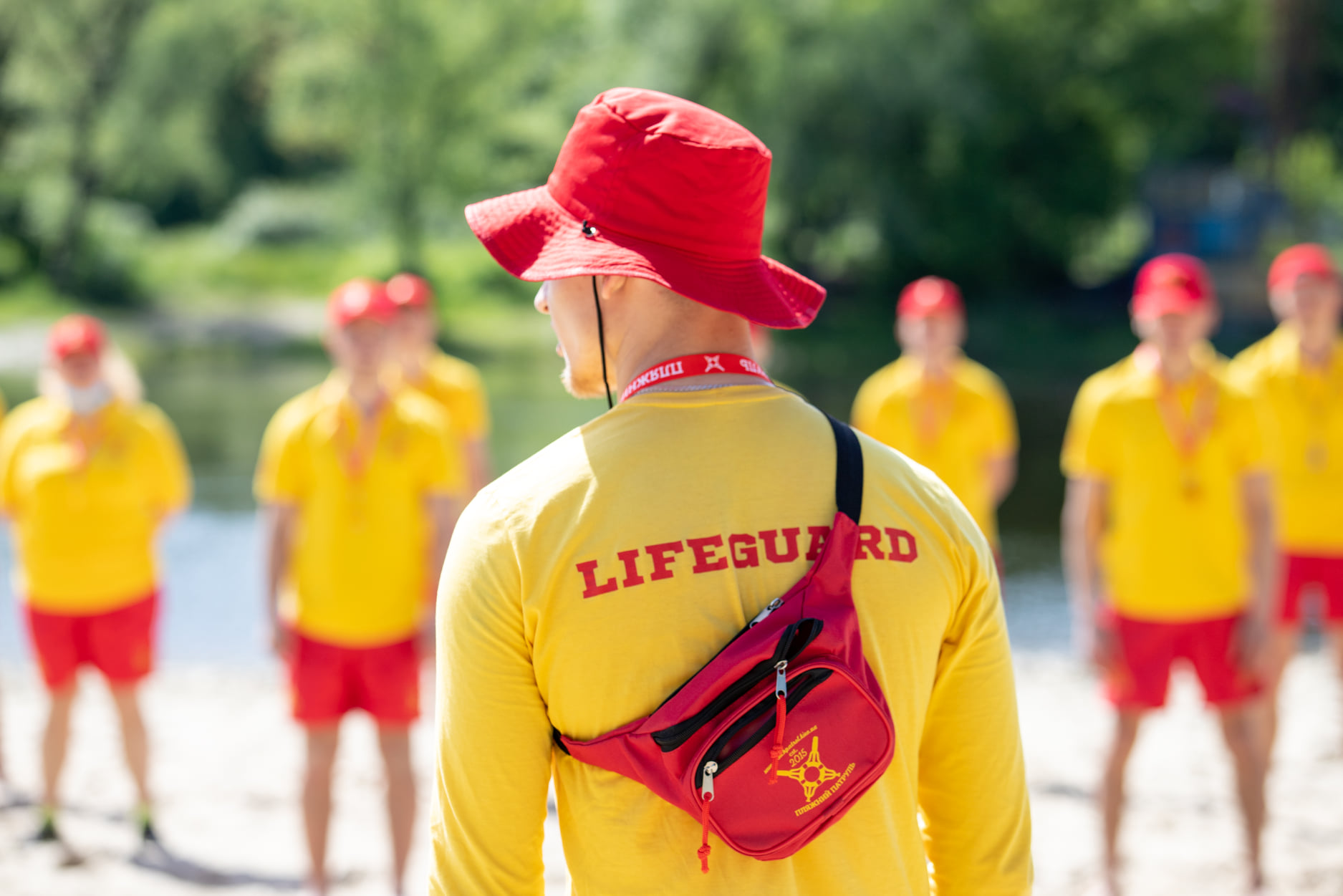 Вот так выглядят лайфгарды в Киеве: круче, чем спасатели Малибу!