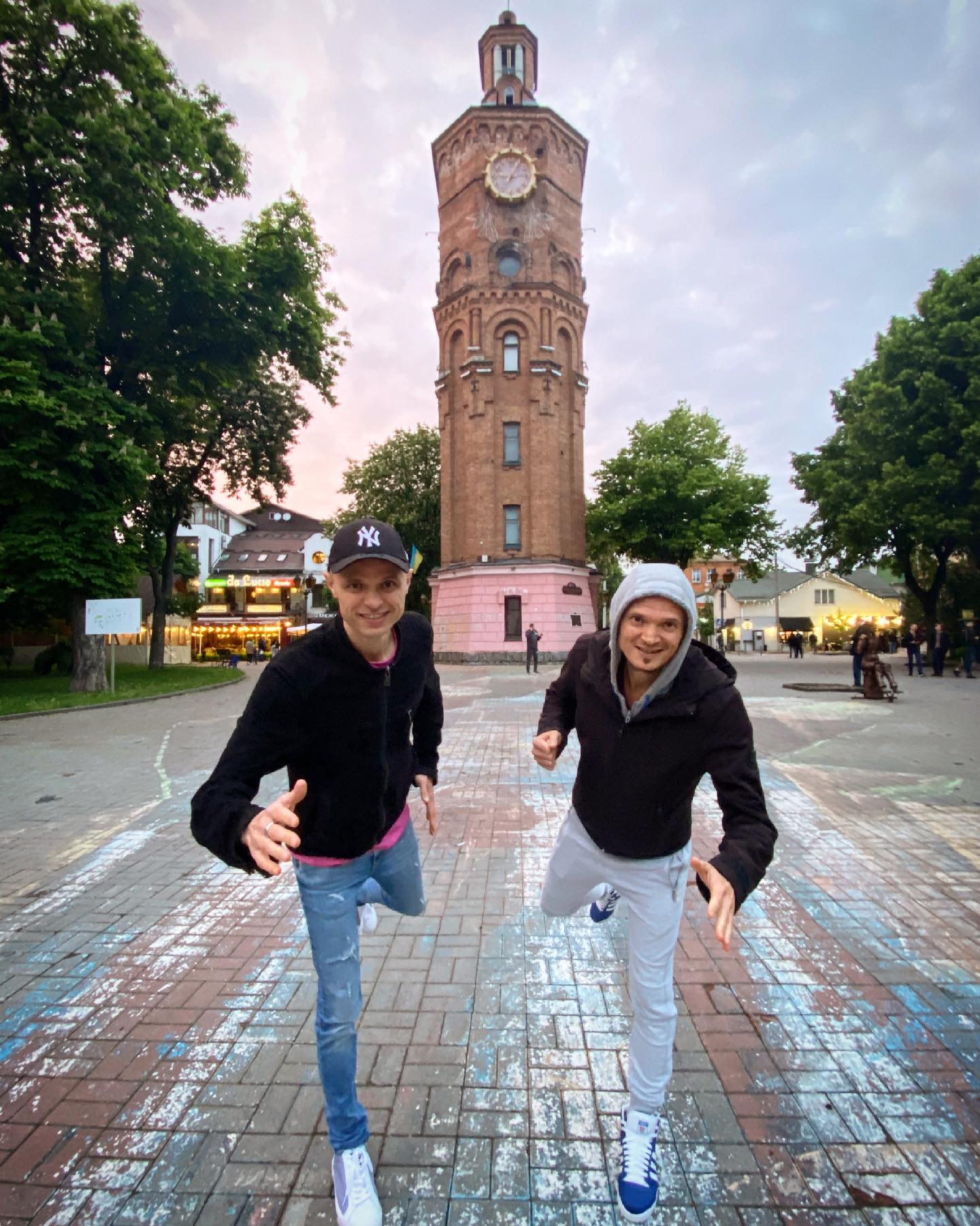 Выступавшая в Крыму российская группа "Фактор-2" разыгрывает билеты на концерт в Украине