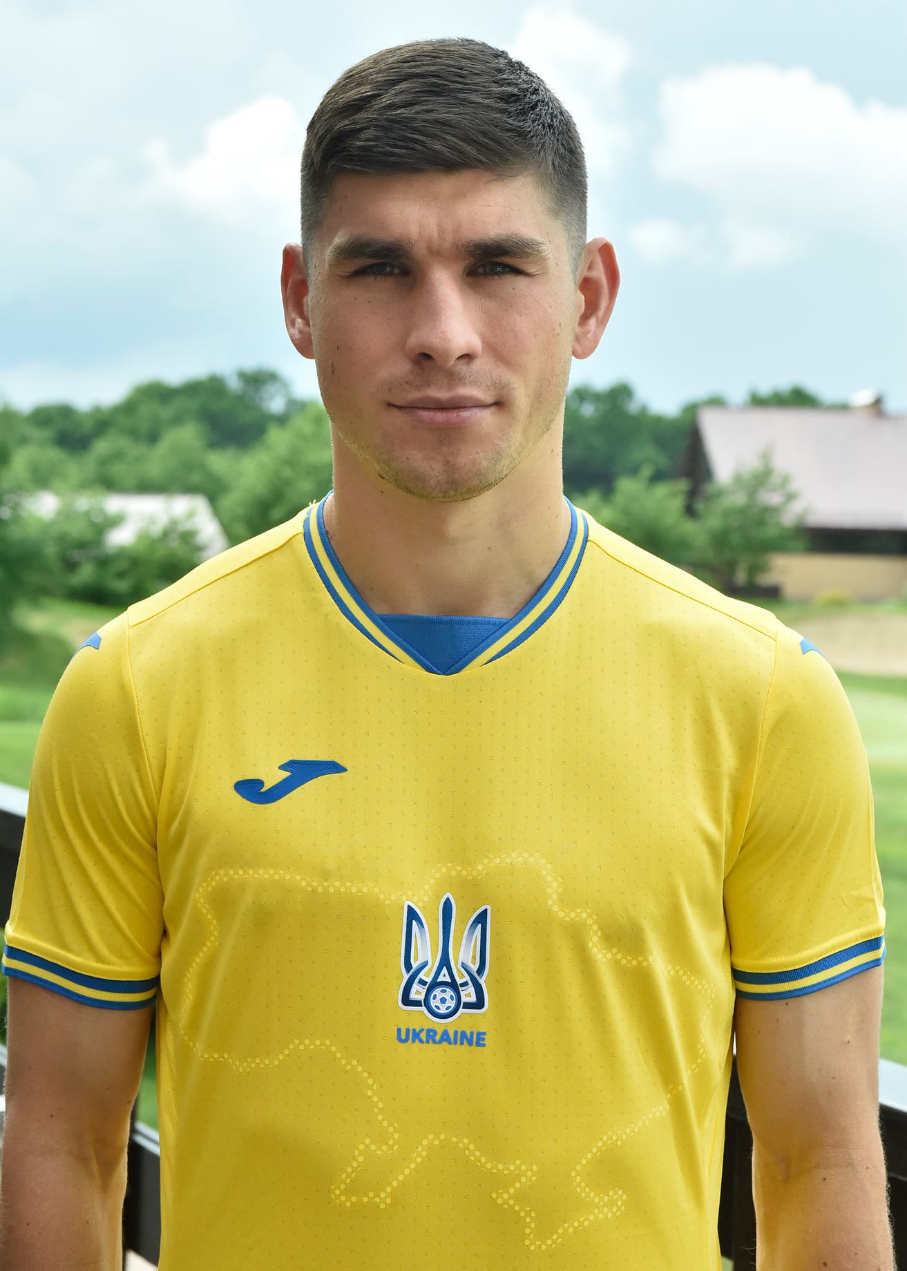 Известный дизайнер оценил новую форму сборной Украины. Спойлер: он в восторге