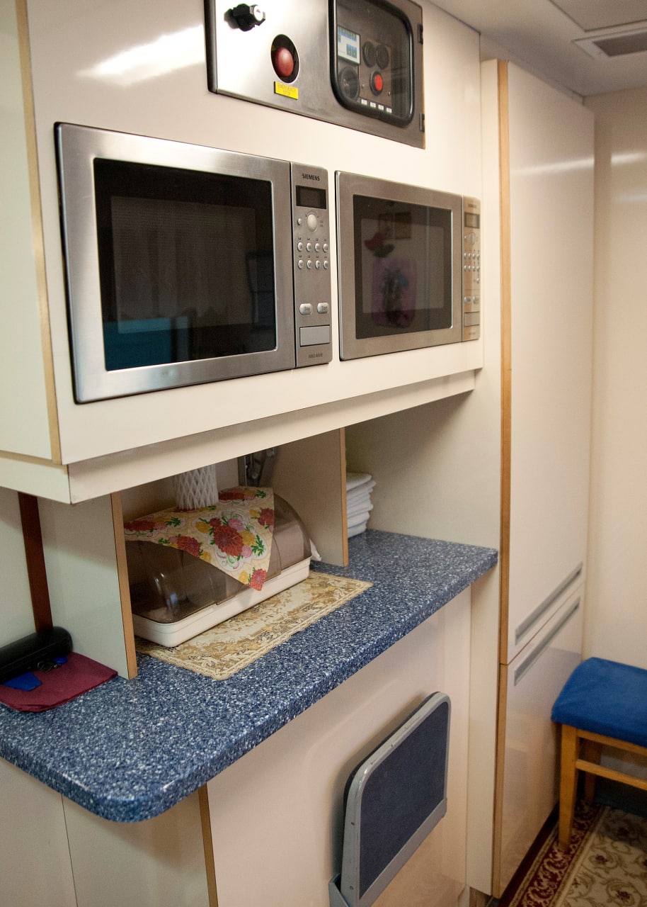 Кухня, спальня и душ: фото самых роскошных вагонов Укрзализныци