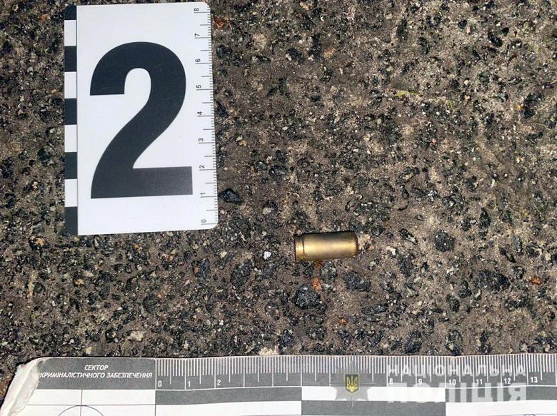 У Києві стався конфлікт зі стріляниною: є постраждалий