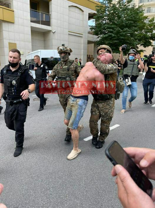 Появилось фото и информация про "голосеевского стрелка", ранившего полицейского в Киеве