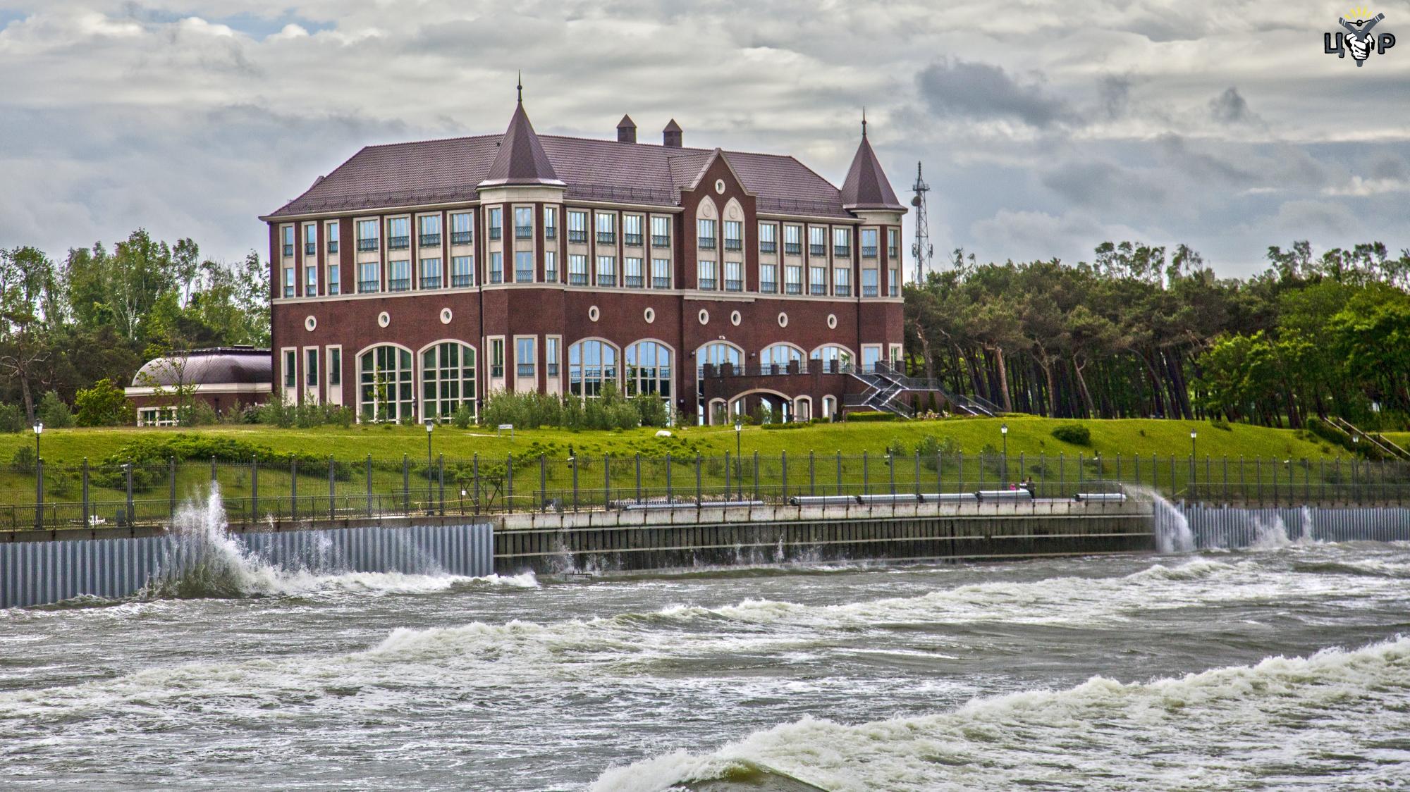 Дворцы Путина: как выглядят и сколько стоят другие "тайные усадьбы"