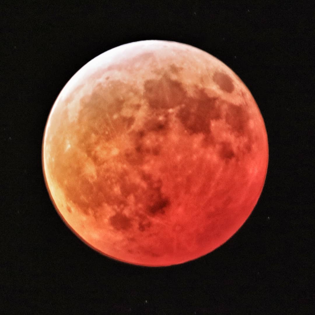 Впервые за 150 лет: когда произойдет уникальное лунное затмение