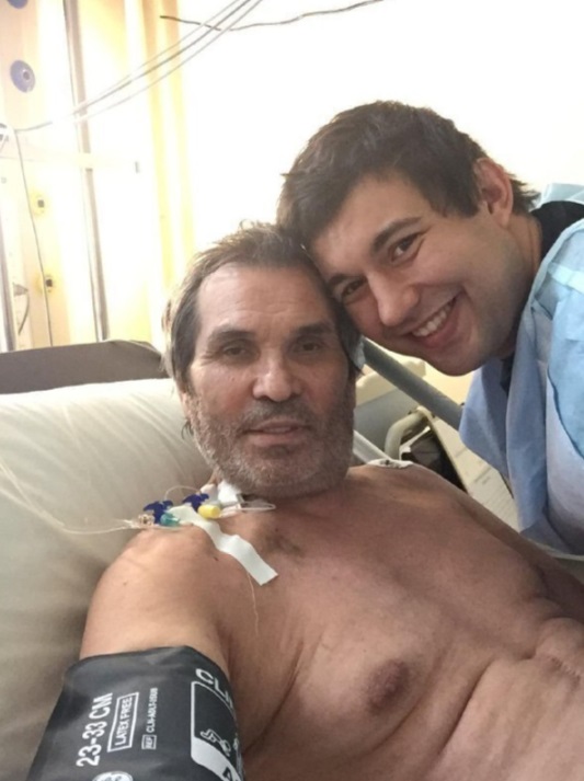 Барі Алібасов отямився: опубліковані перші фото