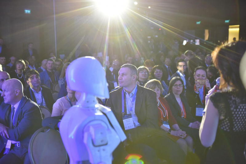 У Києві розпочався Міжнародний саміт мерів