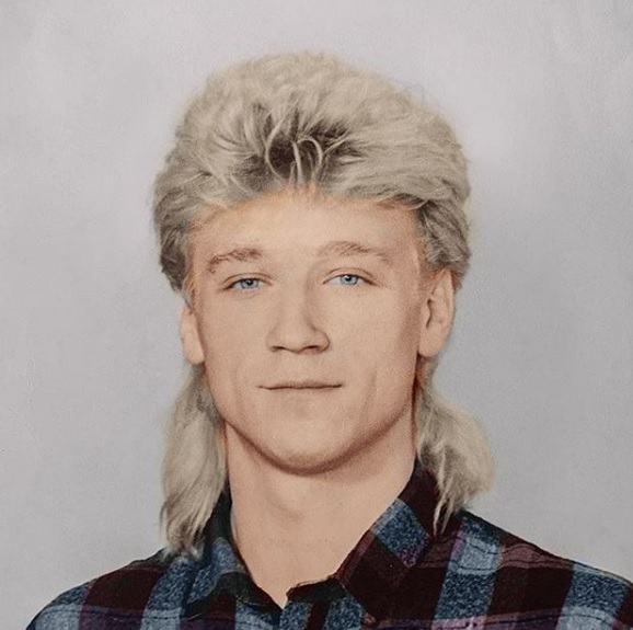 Винник ошарашил поклонников эксклюзивным ретро-фото: таким еще не видели