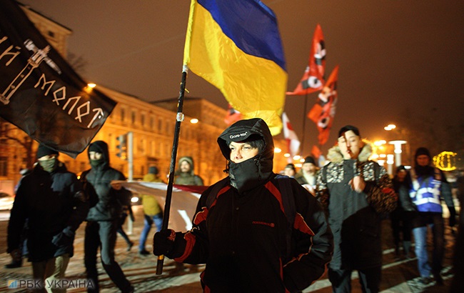 У Києві пройшов марш на честь загиблого на Майдані Жизневського (фоторепортаж)