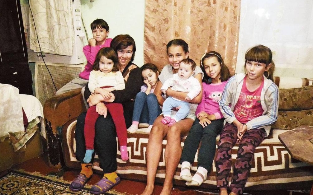 Під Львовом підпалили будинок багатодітної вдови ветерана АТО: всі деталі і відео