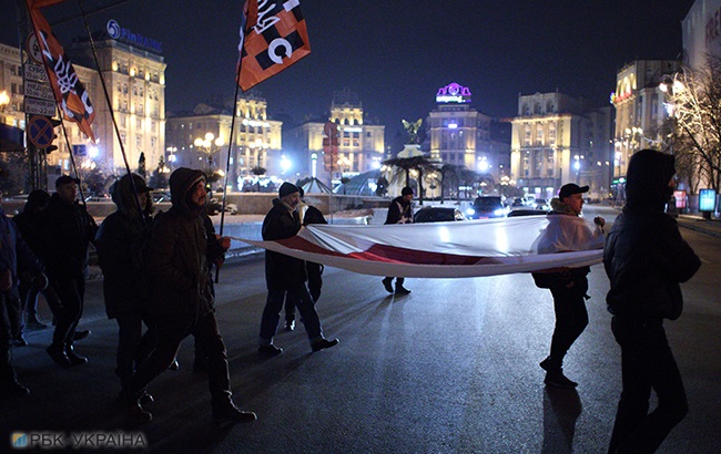 У Києві пройшов марш на честь загиблого на Майдані Жизневського (фоторепортаж)