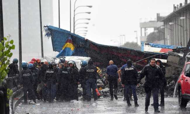 Обвал моста в Италии: все подробности