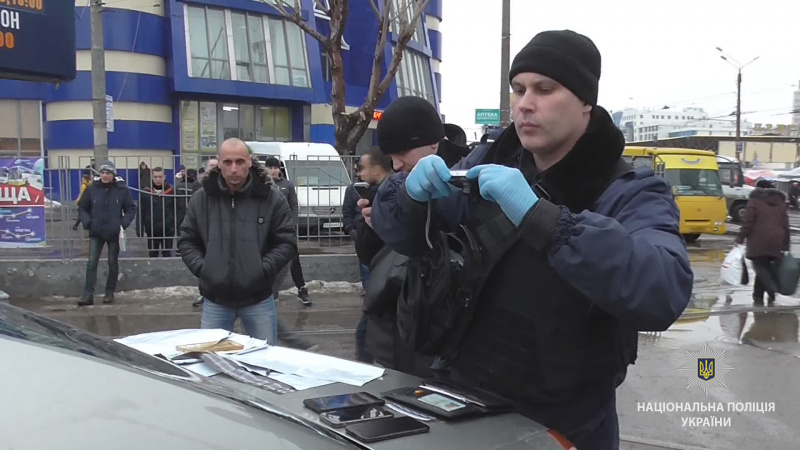 В Одессе при задержании иностранцев-нелегалов пострадали 3 полицейских