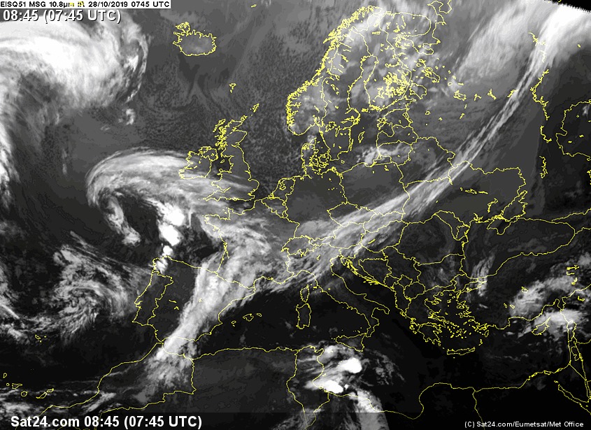 Сильные заморозки, дожди и ветер: по каким областям ударит непогода