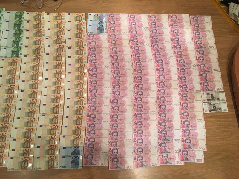 СБУ разоблачила схему незаконной поставки продуктов в зону АТО на 1,5 млрд гривен