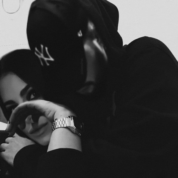 Ани Лорак на отдыхе с молодым любовником засветила помолвочное кольцо (фото)