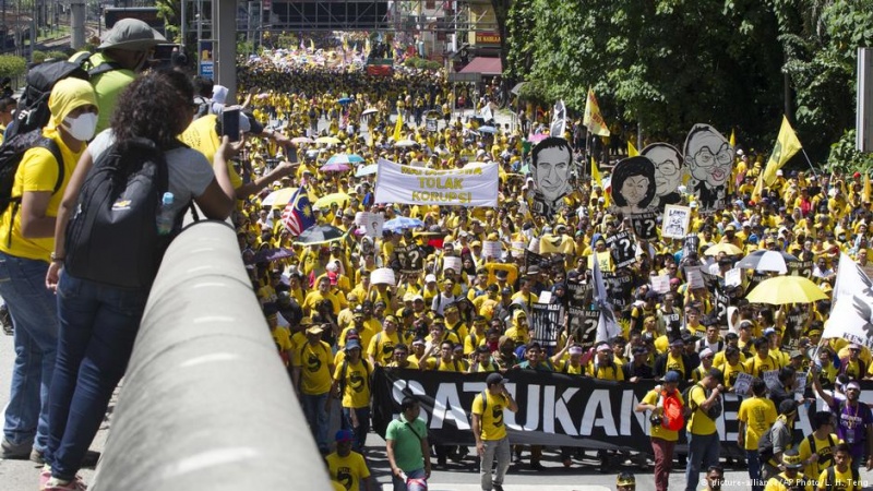 Тисячі малайзійців вийшли на антиурядовий протест у Куала-Лумпурі