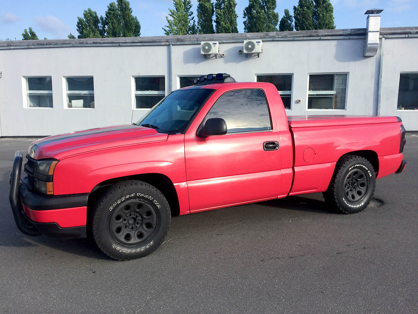 В Україні продають авто, на якому їздив Зеленський