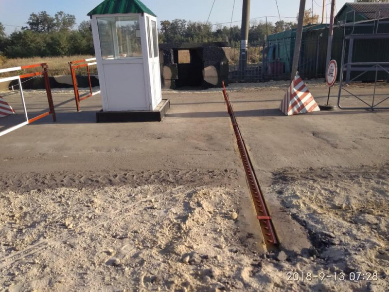 Пункт пропуска "Меловое" в Луганской области перенесли на территорию Украины