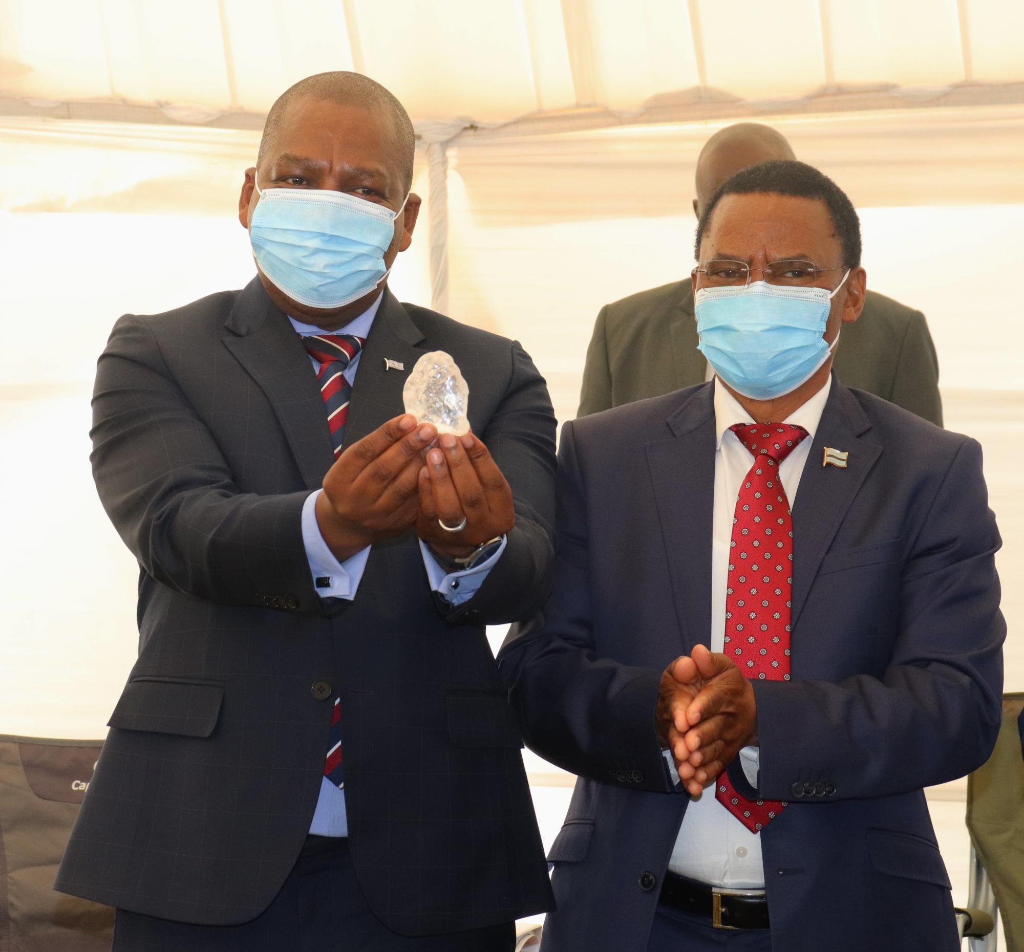 В Ботсвані виявили третій за величиною алмаз у світі (фото)