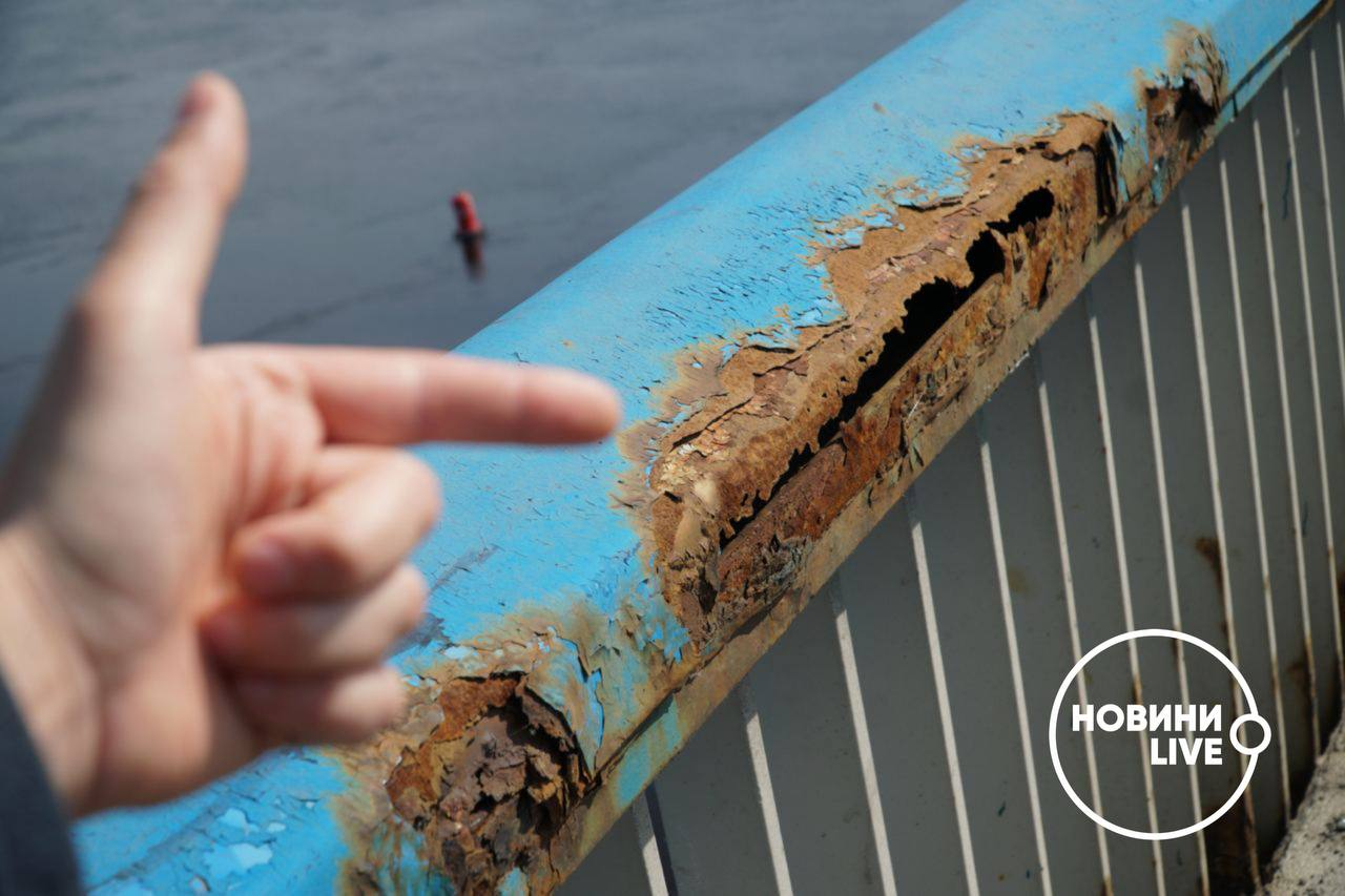 Северный мост в Киеве в плачевном состоянии: грустные видео и фото