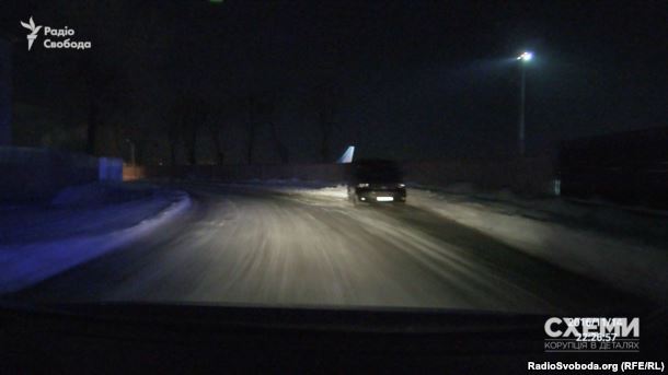 Медведчук, незважаючи на заборону, літає з України в Росію, - "Схеми"