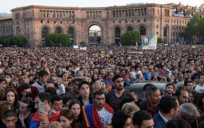 Ситуація у Вірменії: Пашинян збирає опозицію на мітинг у Ванадзорі