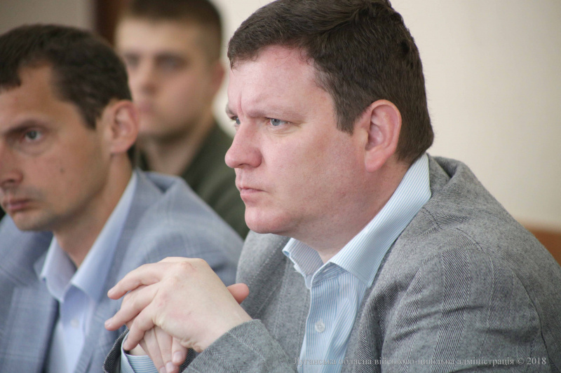 Латвия передала 12 тонн гуманитарной помощи для Луганской области