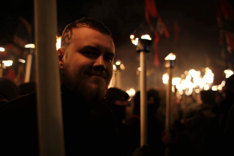 В Киеве националисты проводят факельное шествие в честь Бандеры