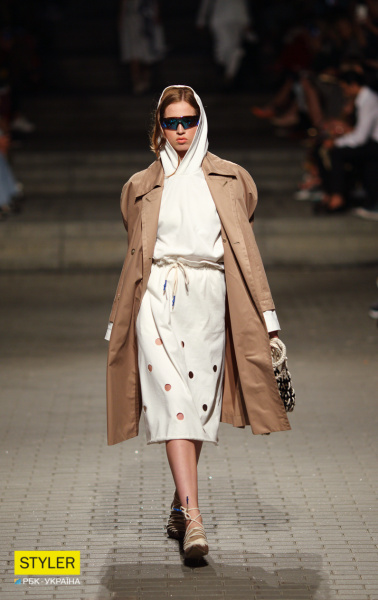 Огни большого города: в Киеве стартовала Ukrainian Fashion Week SS19