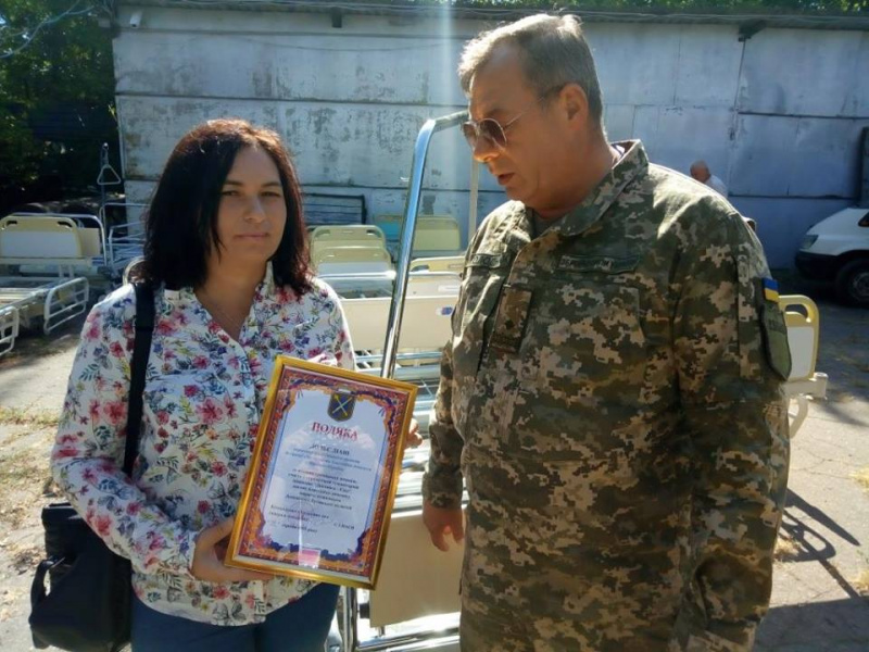 Франция направила в прифронтовые больницы Донбасса медицинское оборудование