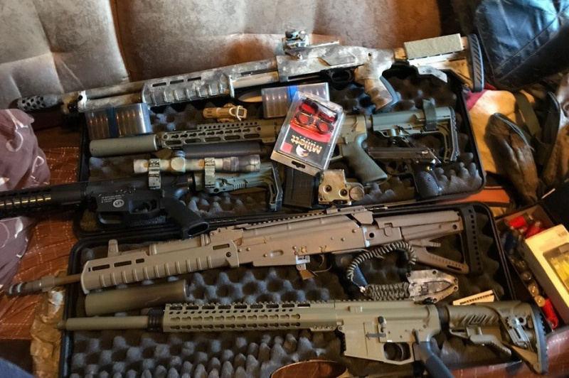 В Одесі СБУ викрила угруповання контрабандистів зброї