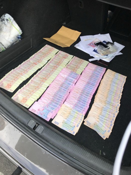 СБУ викрила механізм отримання хабарів посадовцями Держводагенства