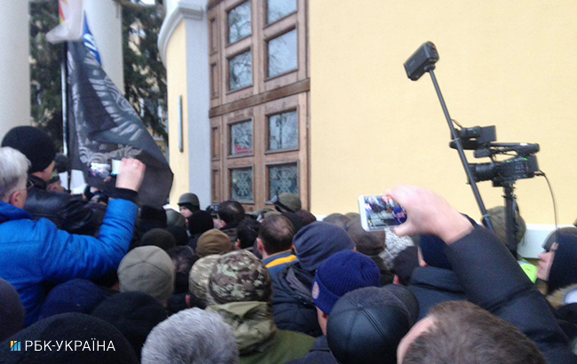 Мітинг у Києві: активісти мають намір організувати штаб у Жовтневому палаці