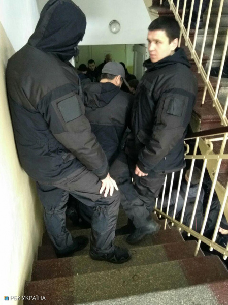 Суд над Трухановим: невідомі влаштували бійку