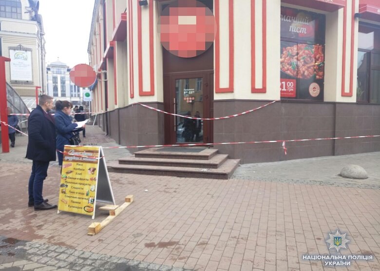 В полиции сообщили подробности смерти мужчины в кафе в Киеве