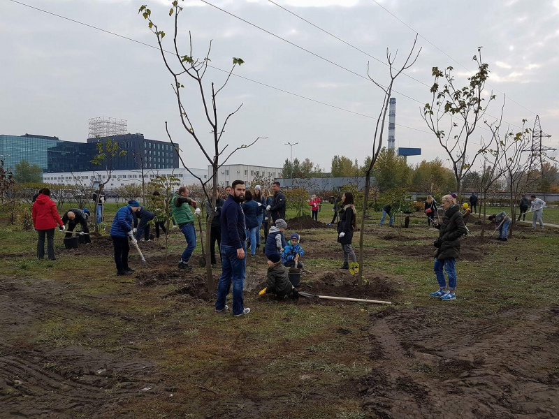 Екоакція "Купив машину? Посади дерево!"