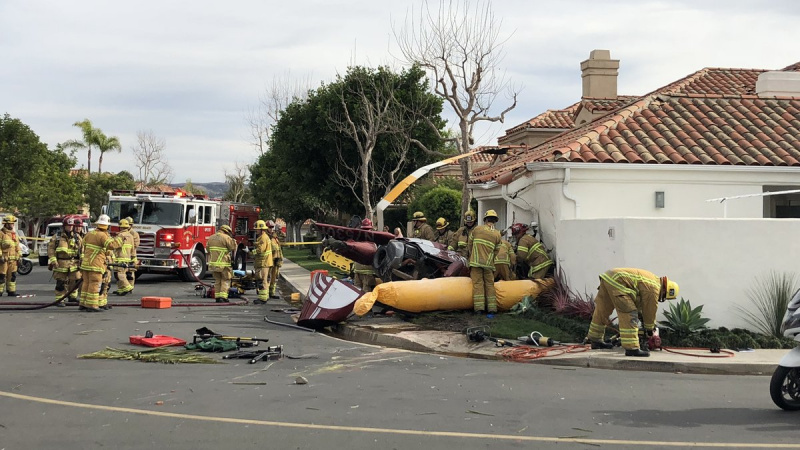 У Каліфорнії вертоліт врізався в будинок, три людини загинули