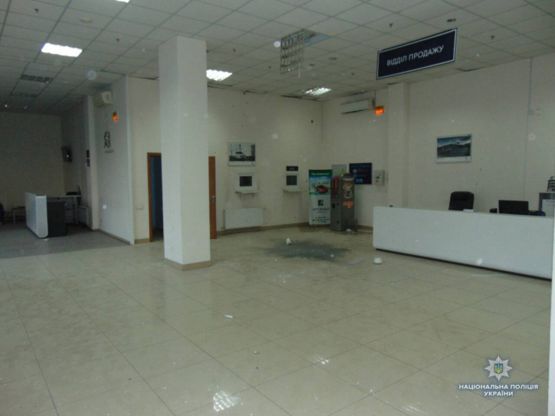 В Николаеве произошел взрыв в автосалоне