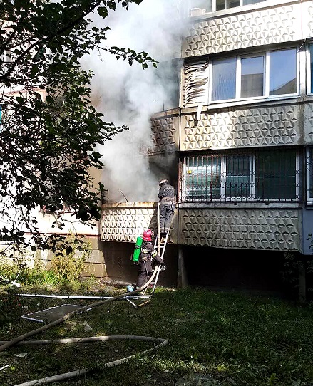 В Харькове в жилом доме из-за взрыва газа произошел пожар