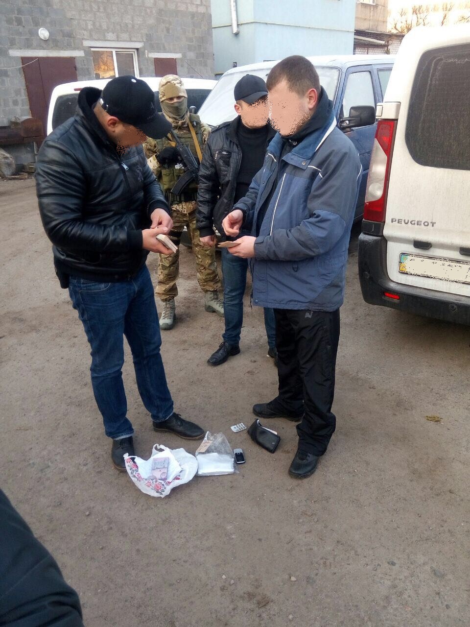 ГПУ разоблачила на взятке в более 100 тыс. гривен главу департамента Черкасского горсовета