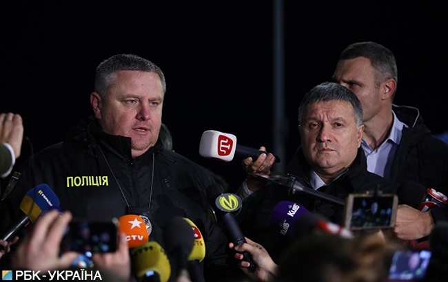 У Києві перекрили міст Метро через загрозу вибуху: подробиці