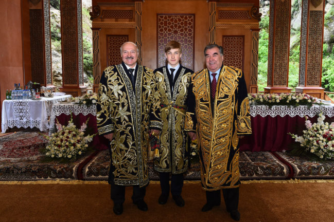 Белорусский принц: Лукашенко-младший поразил сеть (фото)