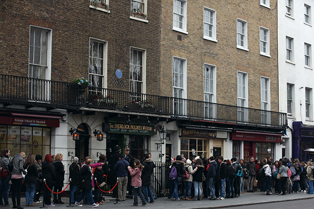 В Лондоне наконец нашли настоящего владельца "дома Шерлока": следы ведут в Казахстан