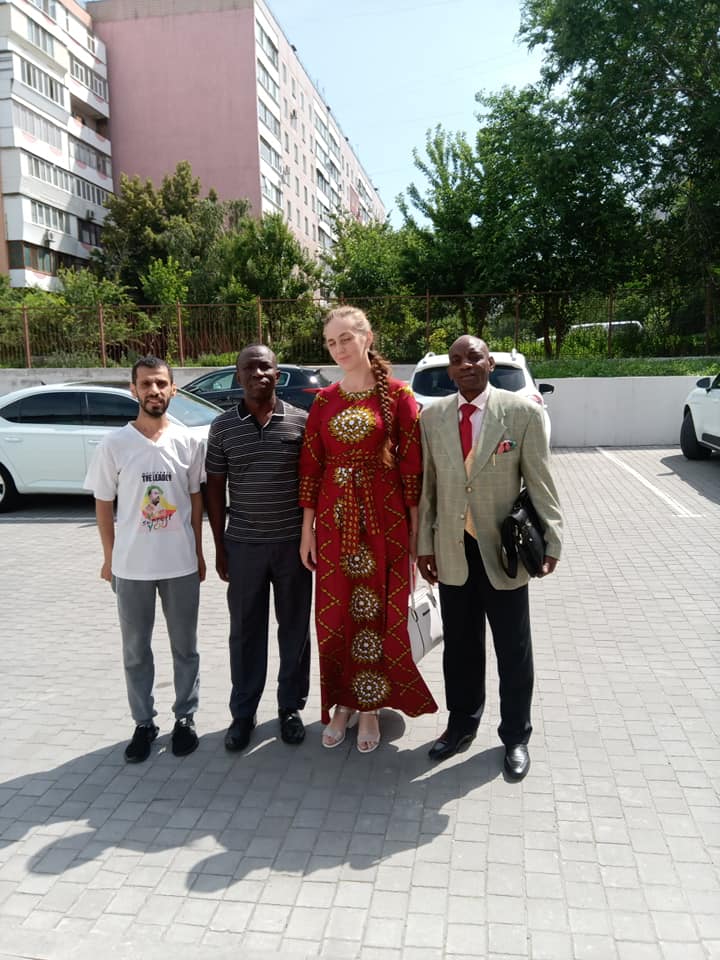 В Запорожье наказали таксиста, назвавшего пассажира обезьяной: сумма штрафа поразит