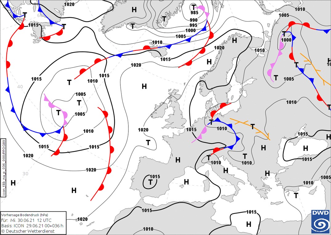 Грозовые дожди, град и даже смерчи: синоптик сделала важное предупреждение о погоде