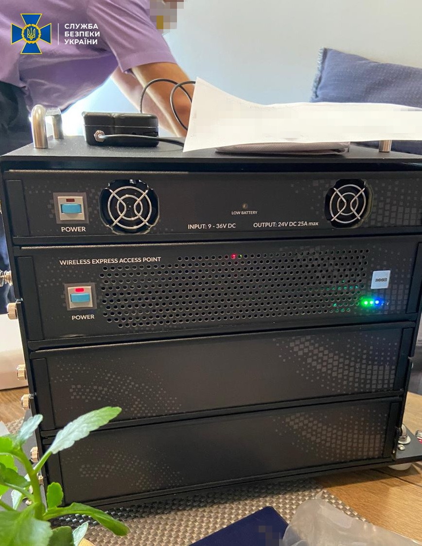 В Киеве смастерили мощный комплекс по прослушке мобильников: стоит ли нам волноваться?