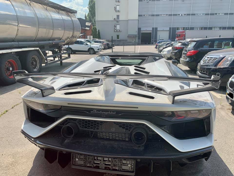 В Киеве задержали элитную "евробляху" за 600 тысяч евро (фото)